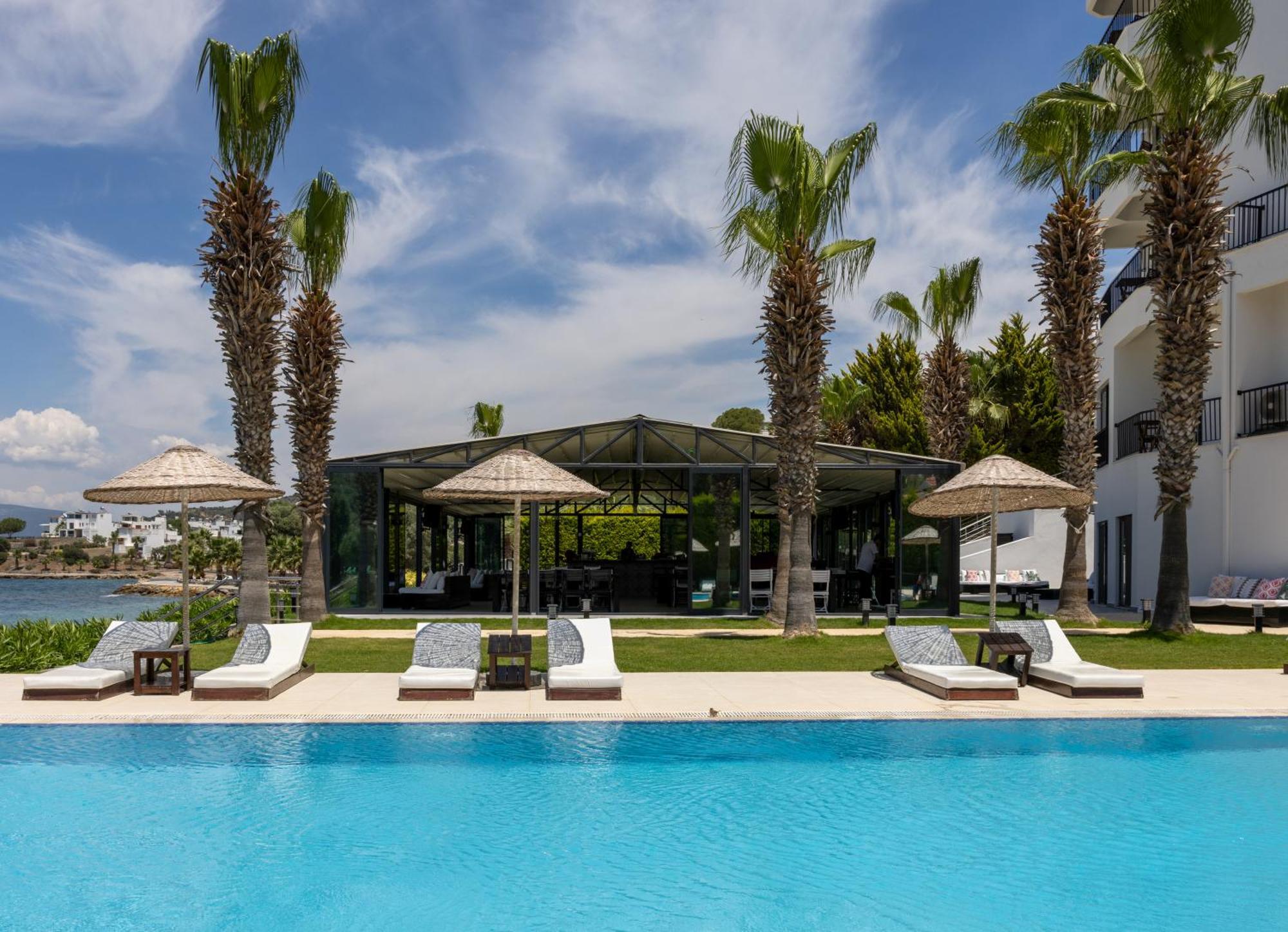 Med-Inn Hotel Gulluk Bagian luar foto