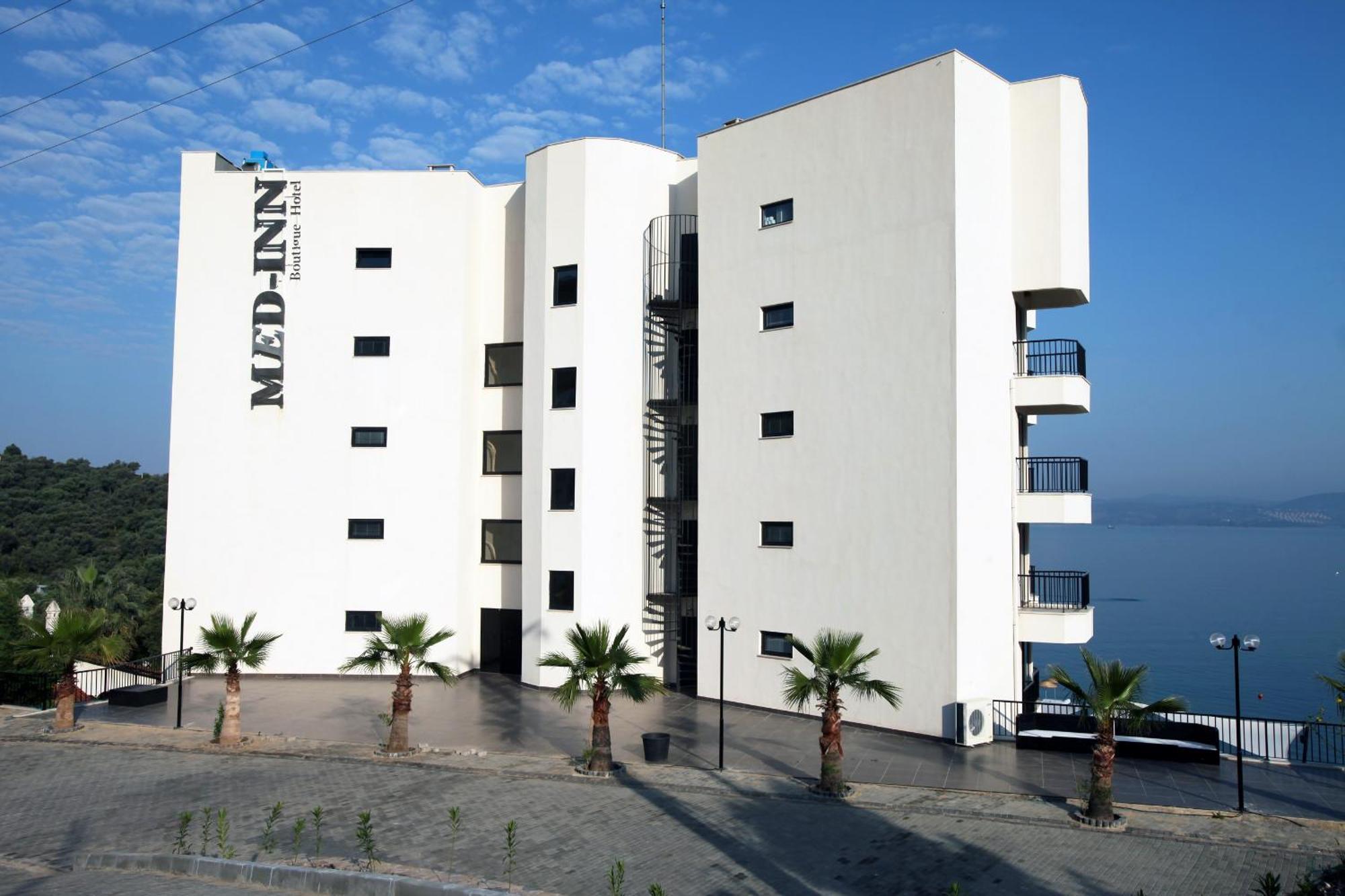 Med-Inn Hotel Gulluk Bagian luar foto